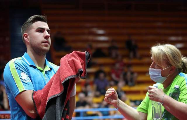 这一特殊场 这一特殊场